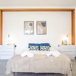 Bed Bcn Hills House *