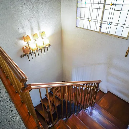 Bed Bcn Hills House 度假居 巴塞罗那