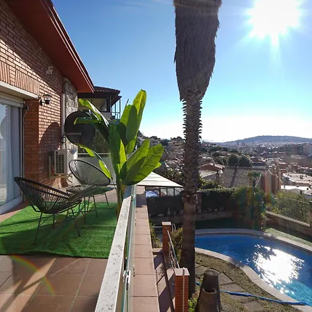 Сasa de vacaciones Bed Bcn Hills House