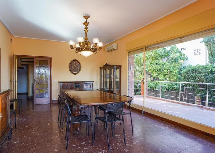 بيت للعطل Bed Bcn Hills House برشلونة